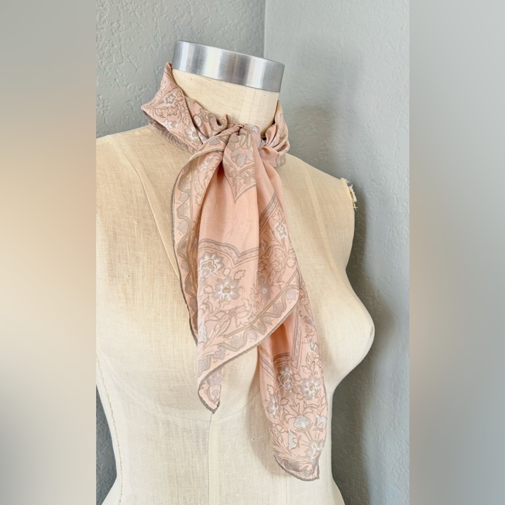 Vintage Liz Claiborne Scarf in Neutral Pinks & Grays